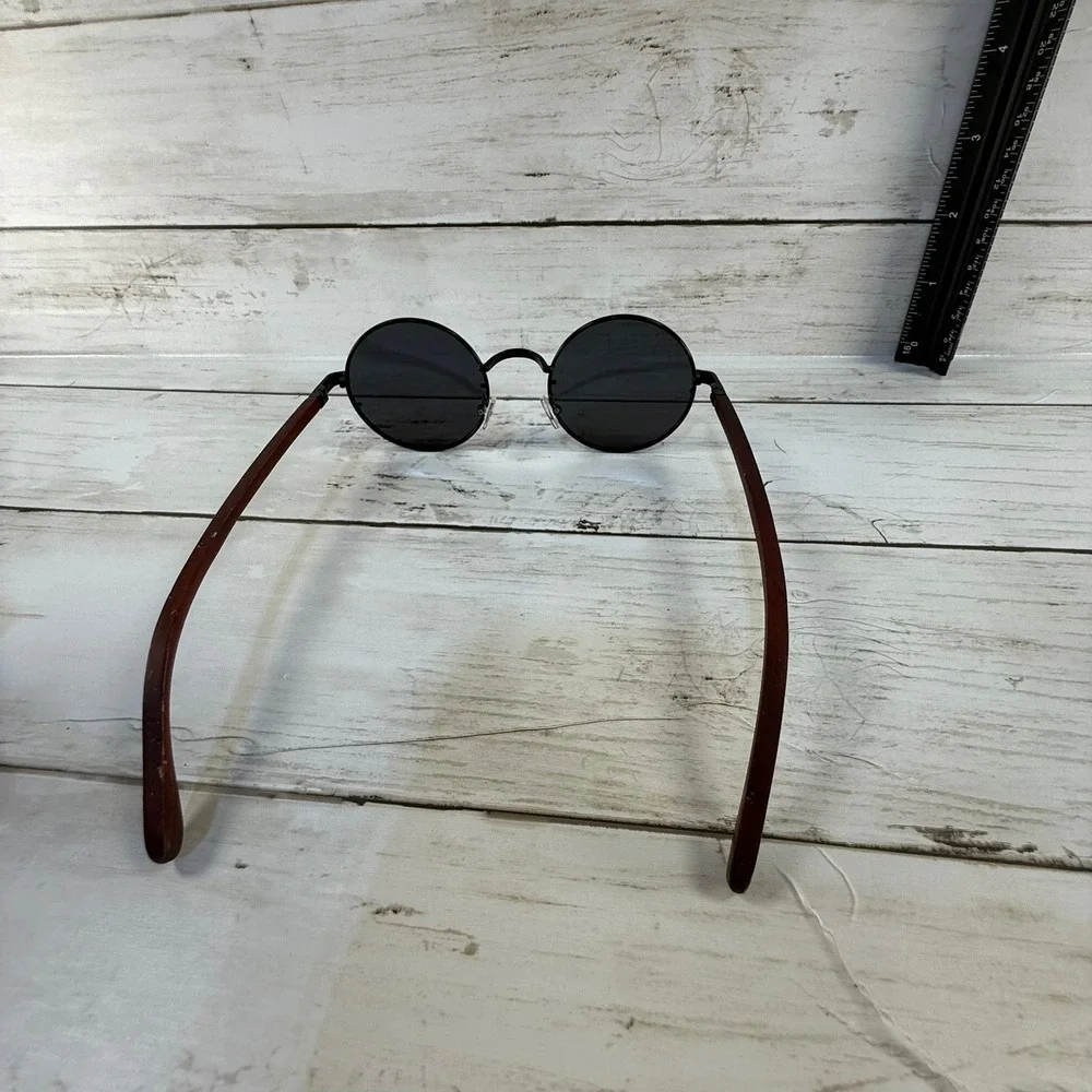 TruWood Round Sunglasses Black Metal Frame Wood Temples Retro Boho Shades